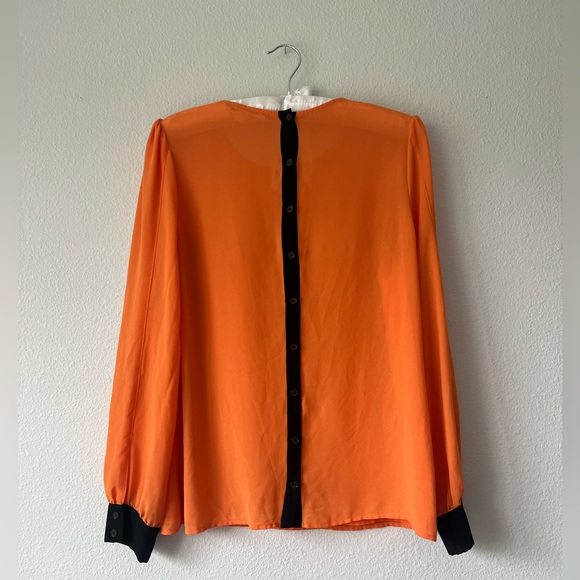 || NWOT || CALIFORNIA BOUTIQUE || VINTAGE BLOUSE || - Picture 2 of 3